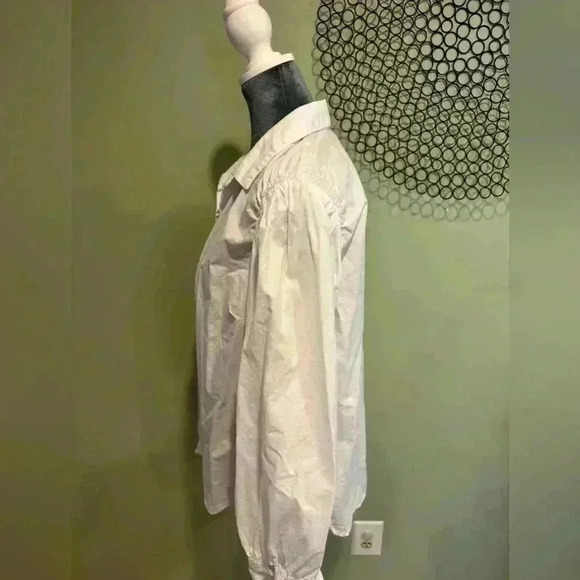 Old Navy - Women’s button down shirt white - Size Large - Picture 4 of 4